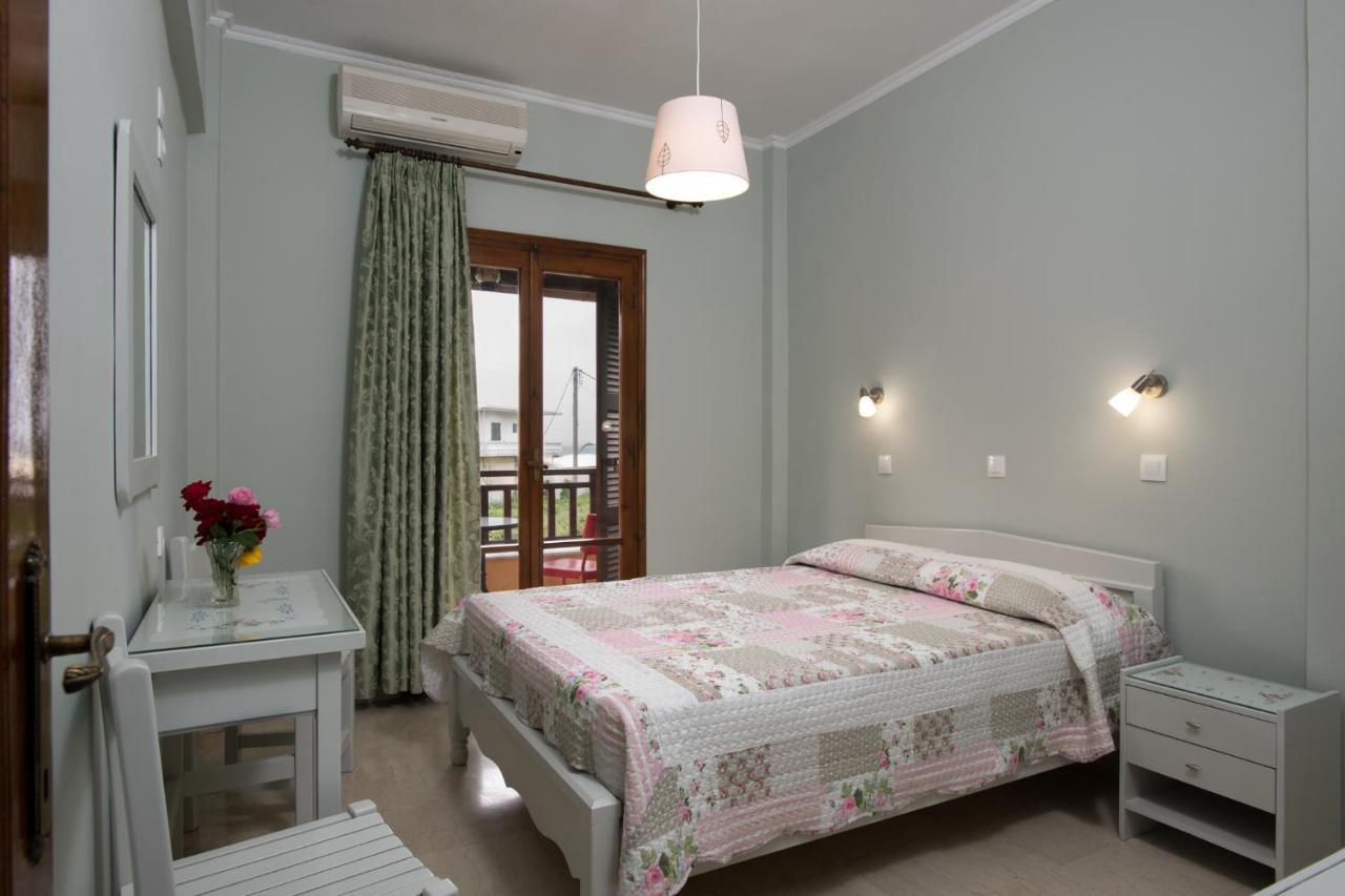 Eleni Apartments Róda Eksteriør bilde